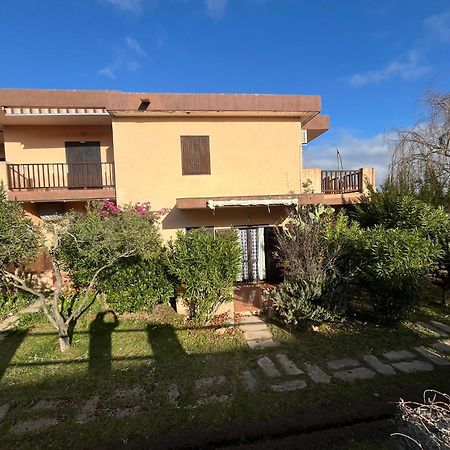 Bilocali Residenza Mediterranea Cannigione Bagian luar foto