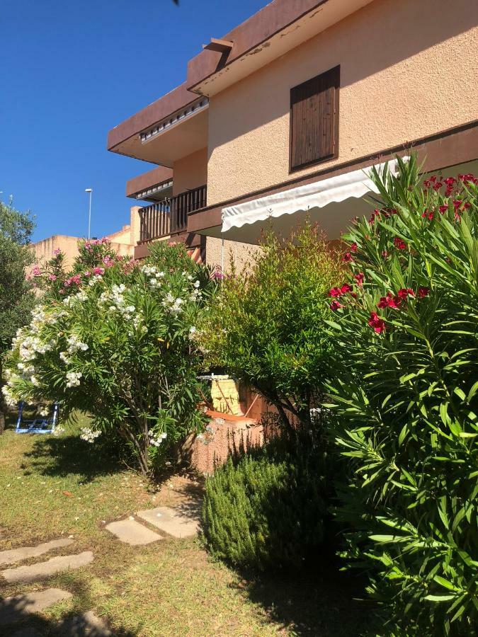 Bilocali Residenza Mediterranea Cannigione Bagian luar foto